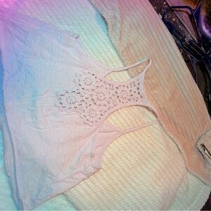 Flowy Aerie cami tank size :XXS.